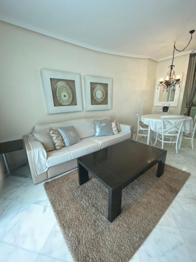 Elegant 2-Bedroom Apartment In Benidorm With Private Pool And Scenic Garden Views Cala de Finestrat Exterior foto