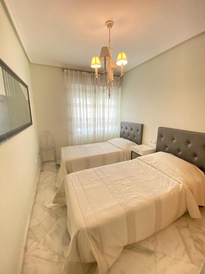 Elegant 2-Bedroom Apartment In Benidorm With Private Pool And Scenic Garden Views Cala de Finestrat Exterior foto