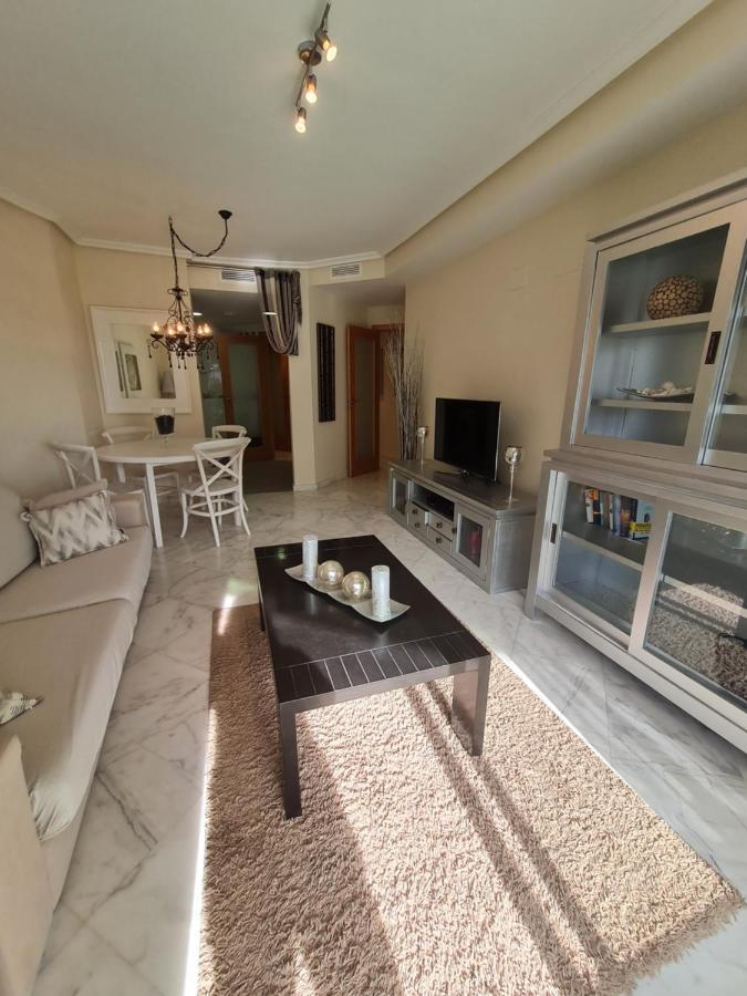 Elegant 2-Bedroom Apartment In Benidorm With Private Pool And Scenic Garden Views Cala de Finestrat Exterior foto