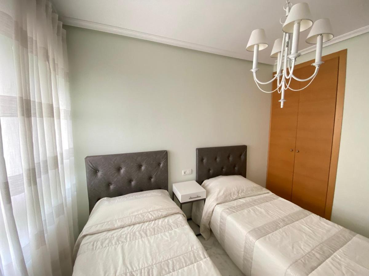 Elegant 2-Bedroom Apartment In Benidorm With Private Pool And Scenic Garden Views Cala de Finestrat Exterior foto